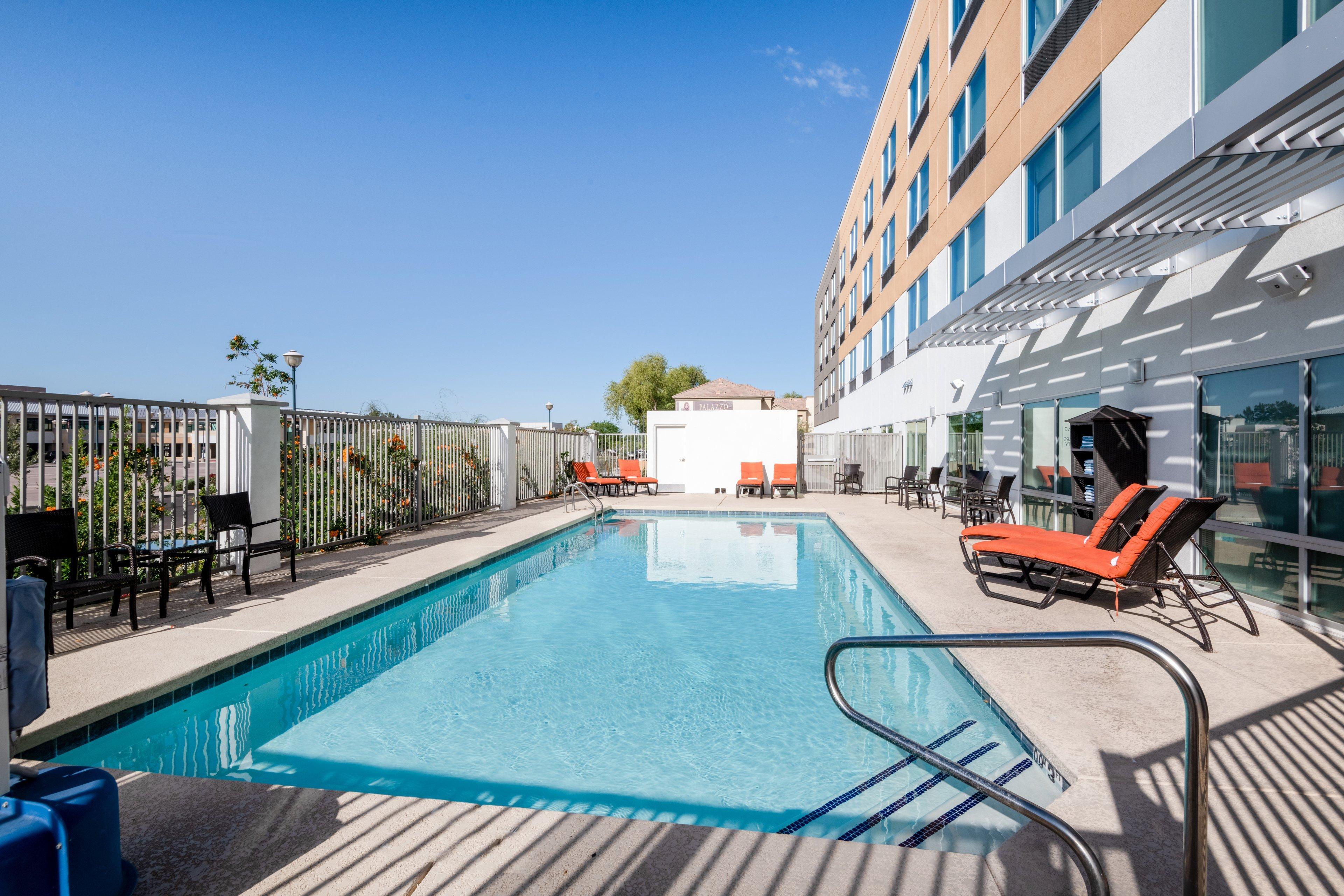Holiday Inn Express & Suites - Phoenix - Airport North By Ihg Exteriör bild