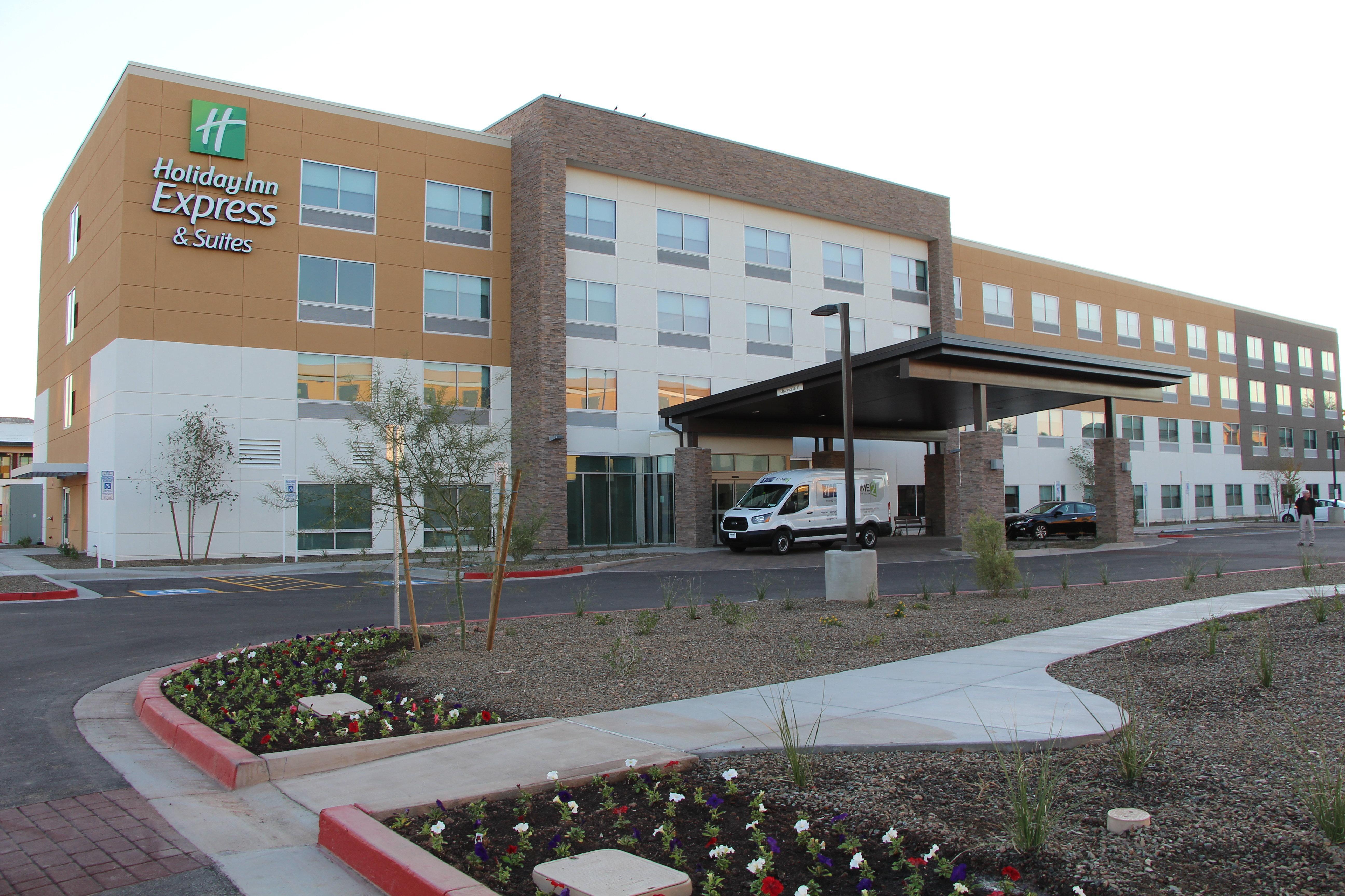Holiday Inn Express & Suites - Phoenix - Airport North By Ihg Exteriör bild